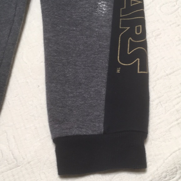 2-3T (6/$20) Star Wars Sweatpants by H&M - Picture 2 of 16